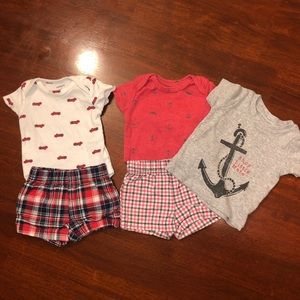 NWOT 2 Newborn Carter Outfits 5 Piece’s Total